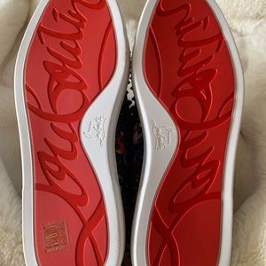 Pik Boat Christian Louboutin shoes.